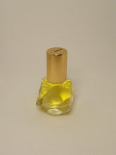 Load image into Gallery viewer, AMYLAH PERFUME (NEW LOOK!)
